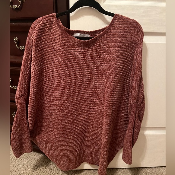 Favlux chenille sweater, size L - Picture 1 of 3